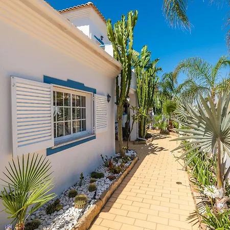 度假居 Oasis - Privater Pool- Klimaanlage By Interhome *