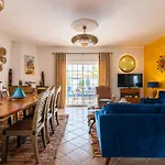 Oasis - Privater Pool- Klimaanlage By Interhome *